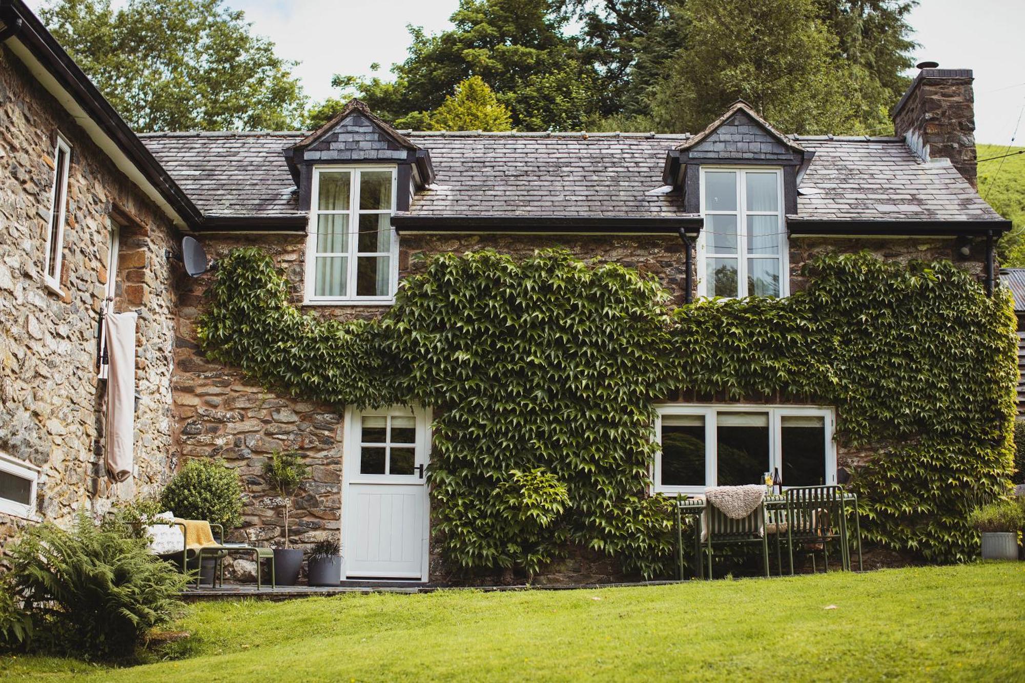 River Cottage, A Luxurious And Cosy Riverside Cottage For Two Welshpool Εξωτερικό φωτογραφία